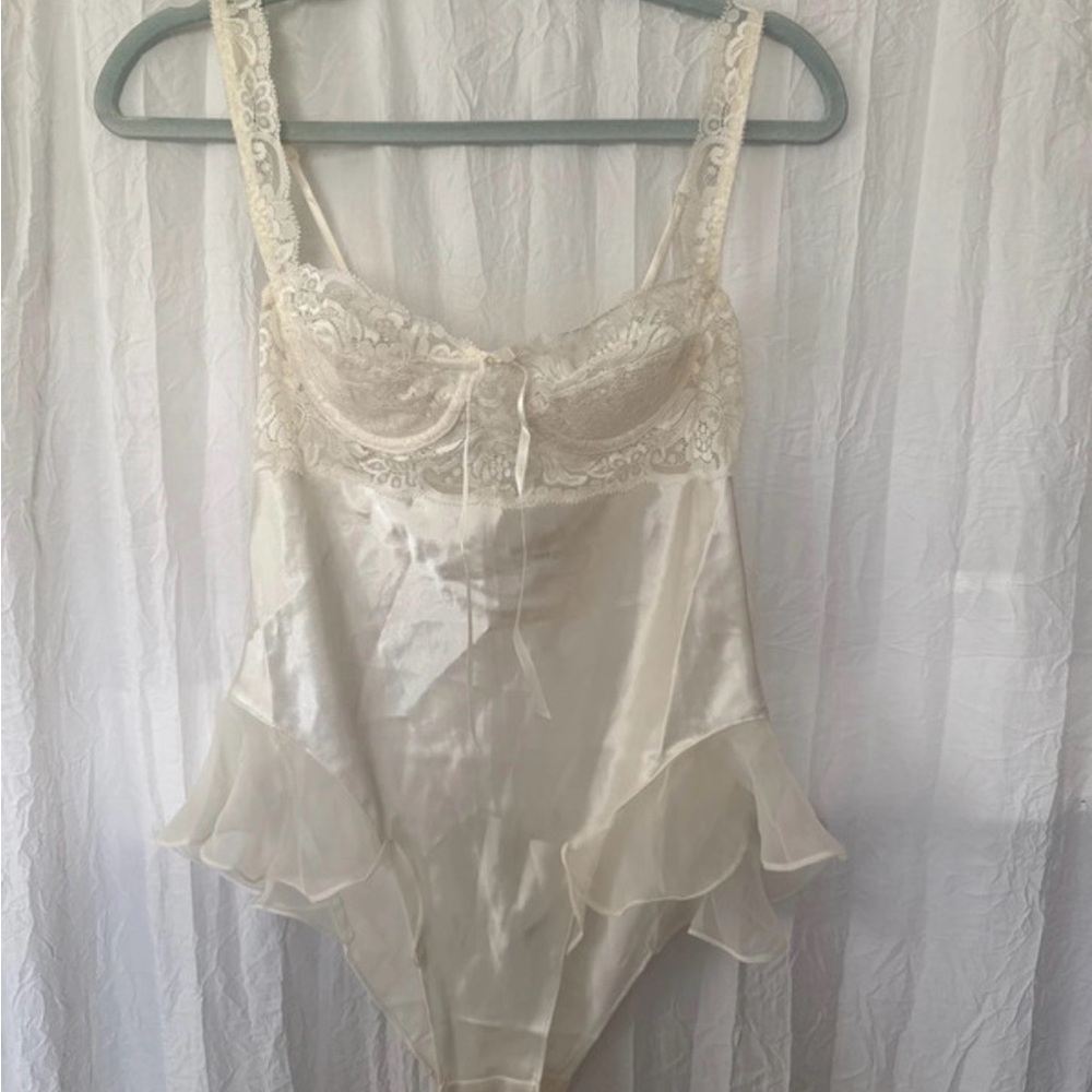 Vintage 90s Victoria’s Secret Satin Lace Teddy Bodysuit Small. Excellent cond.